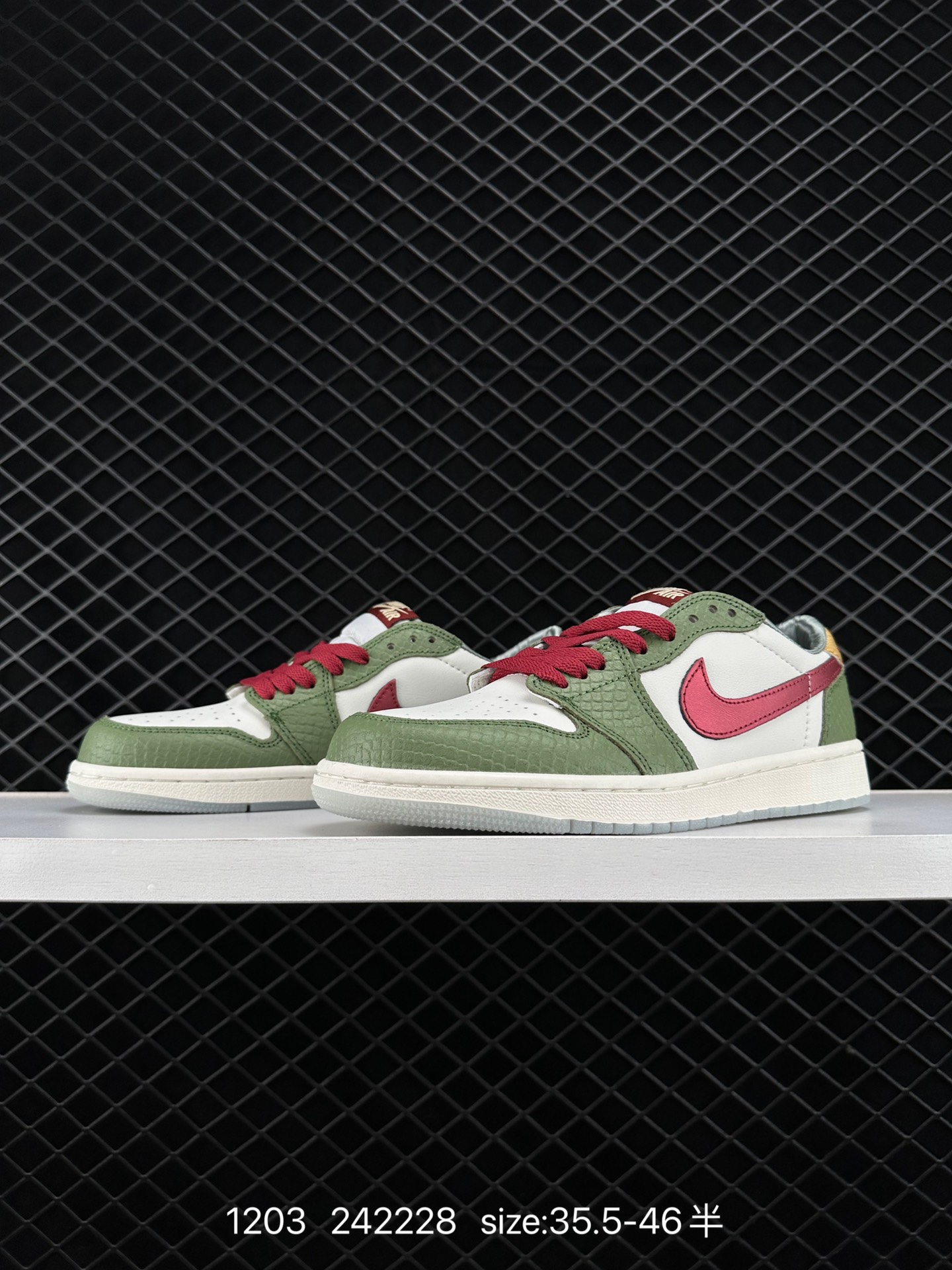 Nike Air Jordan 1 Low OG ”Year Of The Dragon“